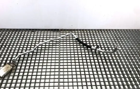Mini Clubman F54 Air conditioning (A/C) pipe/hose 6832950