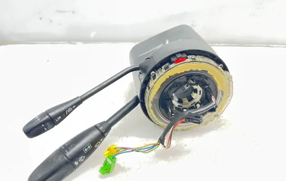 Mercedes-Benz CLS C219 Wiper turn signal indicator stalk/switch A1715408045
