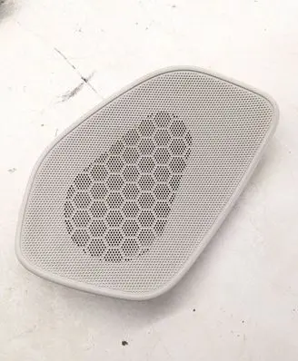 Volvo XC90 Dash center speaker trim cover 31389993