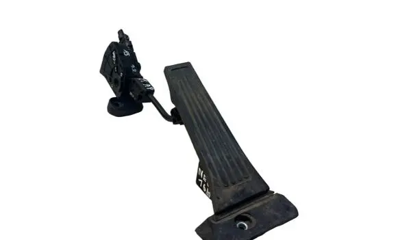 Hyundai Santa Fe Accelerator throttle pedal 351904X700 327272W900