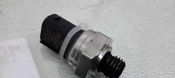 Mercedes-Benz E C207 W207 Sensor