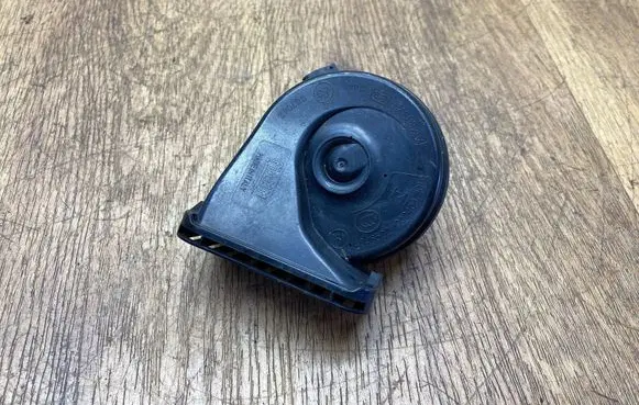 Land Rover Discovery 5 Horn signal HY3213801AA 1447L07 4L07112017