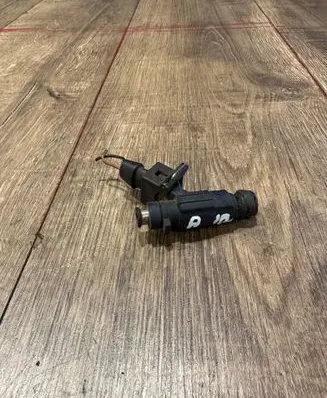 Mercedes-Benz E W211 Fuel injector A1120780149