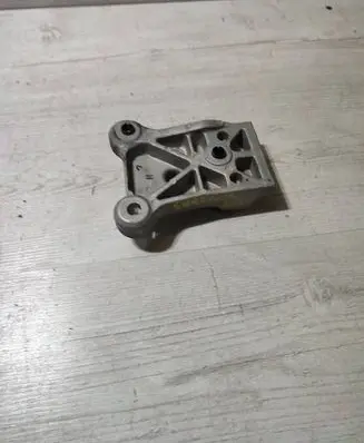 Peugeot 2008 I Gearbox mounting bracket 9682355880 326D48N