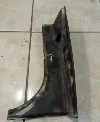 Rear/tail light trim molding
