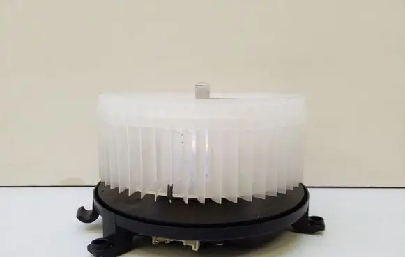 Chrysler Pacifica Heater fan/blower LB580001 18044 16475642