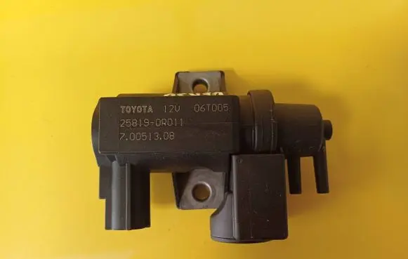 Toyota Corolla Verso AR10 Turbo solenoid valve 70051308