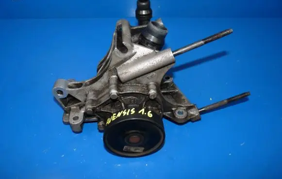 Toyota Avensis T270 Water pump 861755