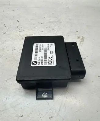 BMW 5 F10 F11 Hand brake control module 6863277 0143491351 32620301B