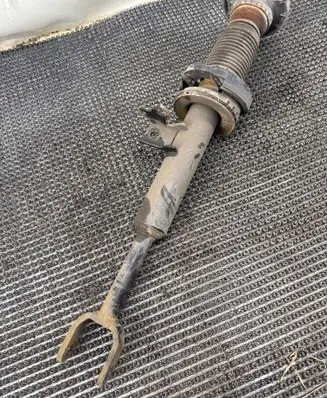 BMW 6 F12 F13 Front shock absorber/damper 6775579
