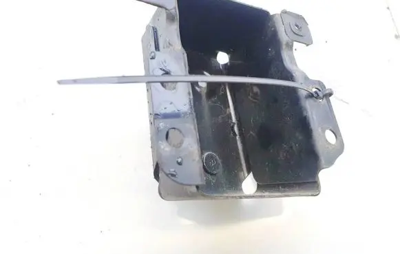 Nissan Cube Z12 Rear bumper mounting bracket