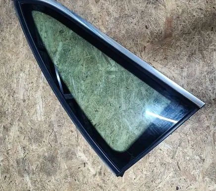 Mercedes-Benz C W204 Rear side window A2046707112 43E00048 E000259