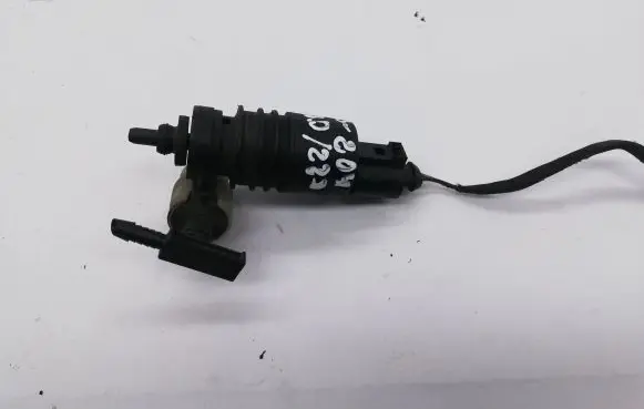Mercedes-Benz C W204 Windscreen/windshield washer pump A2048660221