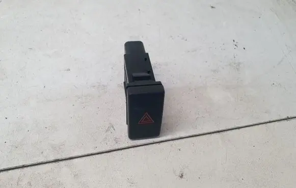 Toyota Avensis T250 Hazard light switch 157963 TR9503
