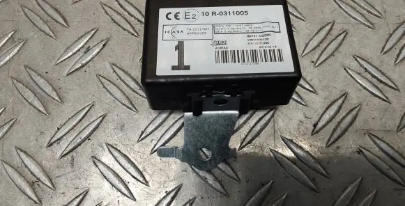 Toyota Yaris Door control unit/module 897410D080