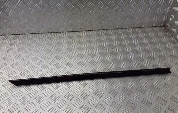 BMW 5 E39 Front door handle cover 51428172035