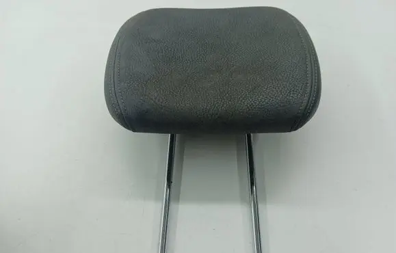 Chrysler Voyager Rear seat headrest 
