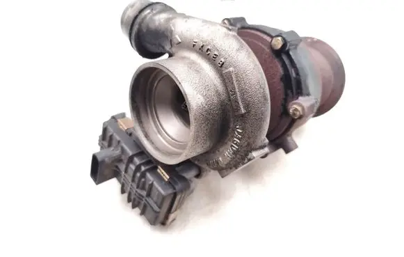 Jaguar XE Turbo 4933513810 G4D36K682AG