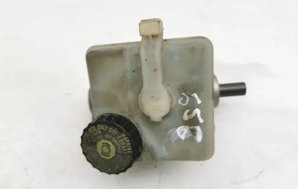 Volvo S60 Master brake cylinder