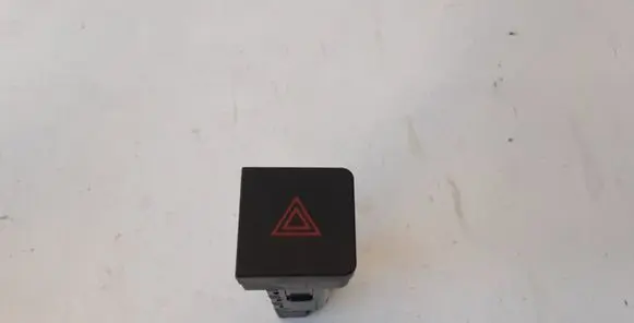 Chevrolet Captiva Hazard light switch 202005304