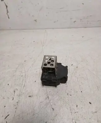 Citroen Berlingo Coolant fan relay 9649247680 PA66GF30 8241001