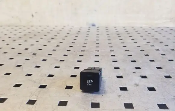 Citroen DS4 ESP (stability program) switch 0668767