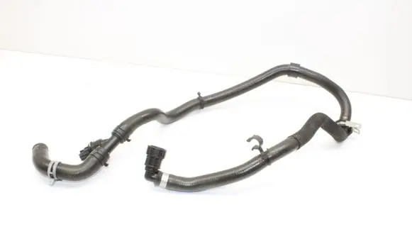 Volvo XC40 Engine coolant pipe/hose 32138061
