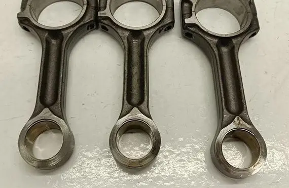 Nissan X-Trail T32 Connecting rod/conrod 