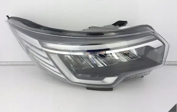 Renault Trafic III (X82) Headlight/headlamp 260102899R