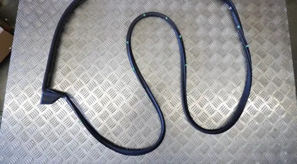 Toyota Highlander XU70 Front door rubber seal 678620E090