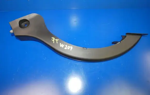 Mercedes-Benz E C207 W207 Other trunk/boot trim element