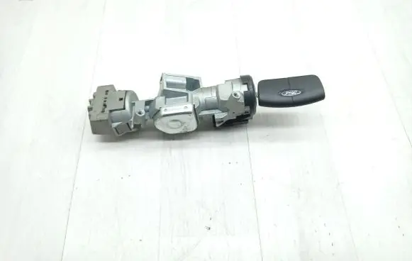 Ford Mondeo MK IV Ignition lock 3M513F880AC