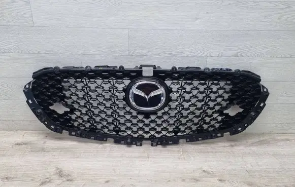 Mazda CX-30 Front bumper upper radiator grill DGJ150711