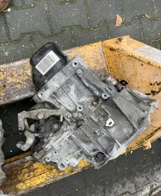 Dacia Sandero III Manual 5 speed gearbox JH3911 044583
