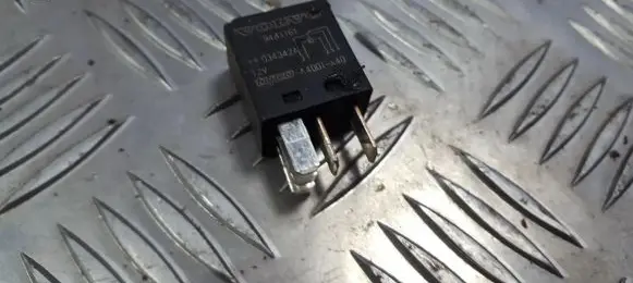 Volvo V70 Other relay 9441161 v23074