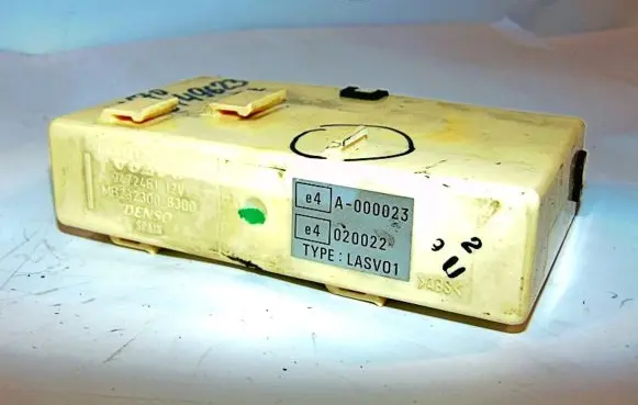 Volvo S70 V70 V70 XC Alarm control unit/module 9472461 MB2323008300