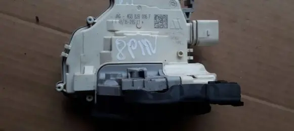 Audi A4 S4 B9 Rear door lock 4G0839016F
