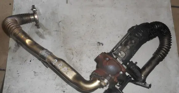 Renault Trafic II (X83) EGR valve cooler 8200873678