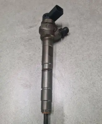 Skoda Superb B6 (3T) Fuel injector 03L130277 0445110369B004