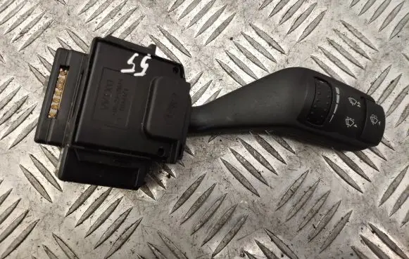 Ford Focus Wiper speed switch 17D940