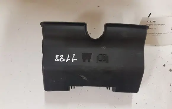 Volvo V40 Fuse box cover 30659278