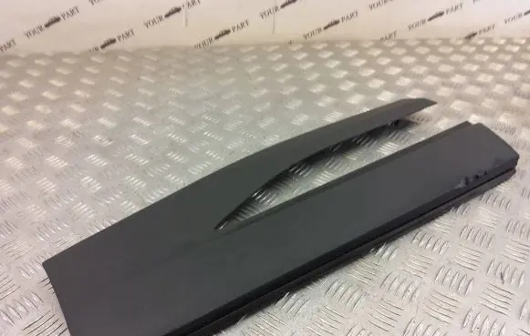 Opel Mokka X Rear door trim (molding) 9841010780