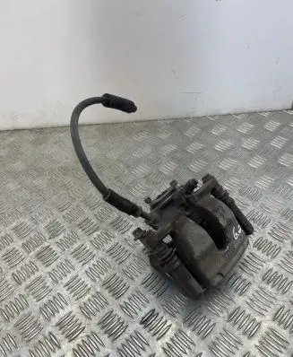 Infiniti Q30 Rear brake caliper