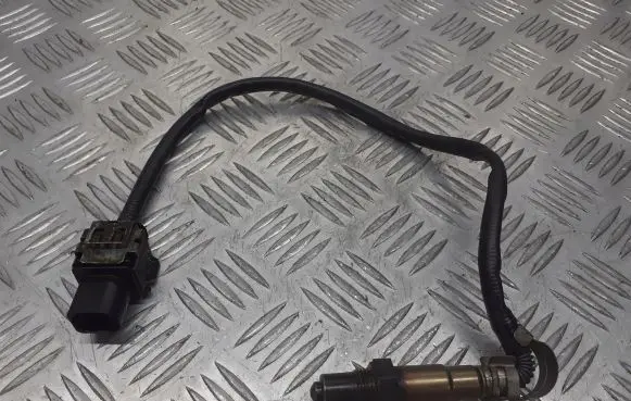 Mercedes-Benz C W204 Lambda probe sensor A0035427018