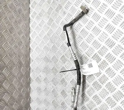 BMW i3 Air conditioning (A/C) pipe/hose 9291154