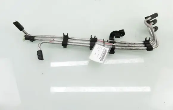 Audi A3 S3 8P Fuel line pipe 