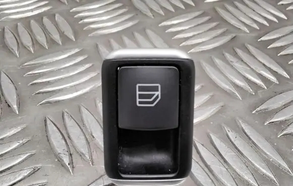 Mercedes-Benz E W212 Electric window control switch A2049055502