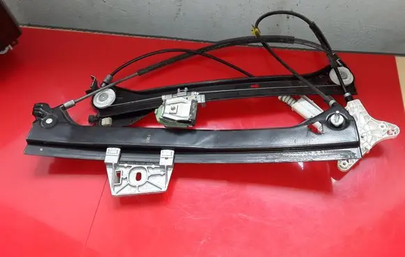 Mercedes-Benz CLK A209 C209 Front window lifting mechanism without motor 971XXX