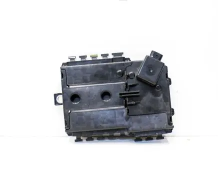 Mercedes-Benz C W205 Fuse box set A2055402850