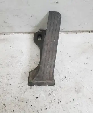 Volkswagen Golf V Accelerator throttle pedal 1T1721503H